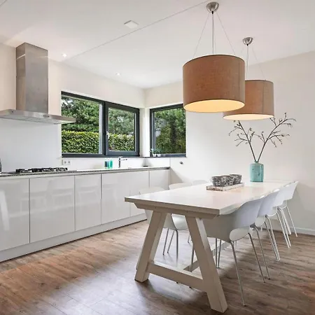 Luxe Op Park Duinzicht Feriehus Ouddorp